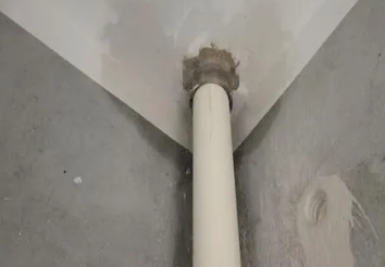 仲巴卫生间测漏水之渗水防护